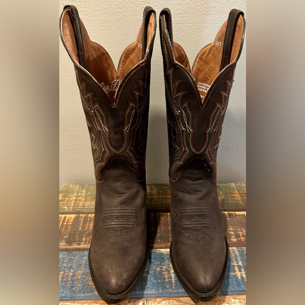 DAN POST TABATHA BOOTS, SIZE 7 **FALL SALE**